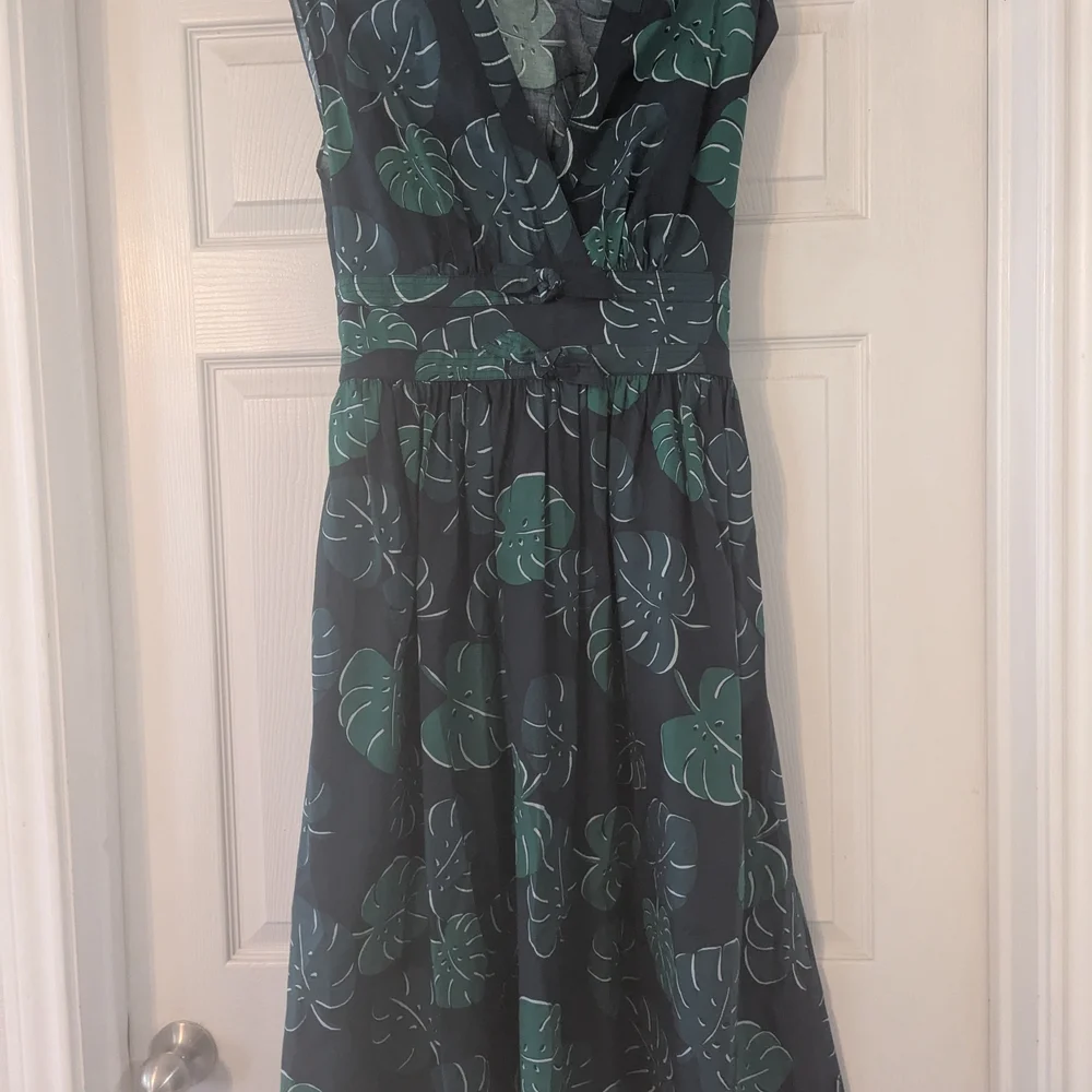 Kate Spade Dark Green Leaf Print Midi Dress - Picture 2 of 8